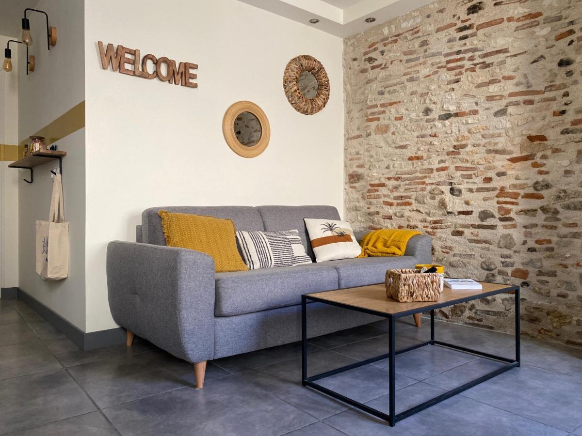 Exceptionnel ! Superbe Appartement Refait A Neuf En Rez-De-Chaussee Avec Parking Prive กัสทร์ ภายนอก รูปภาพ
