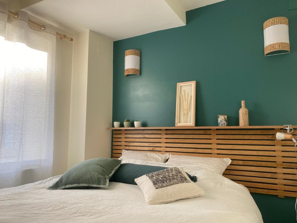 Exceptionnel ! Superbe Appartement Refait A Neuf En Rez-De-Chaussee Avec Parking Prive กัสทร์ ภายนอก รูปภาพ