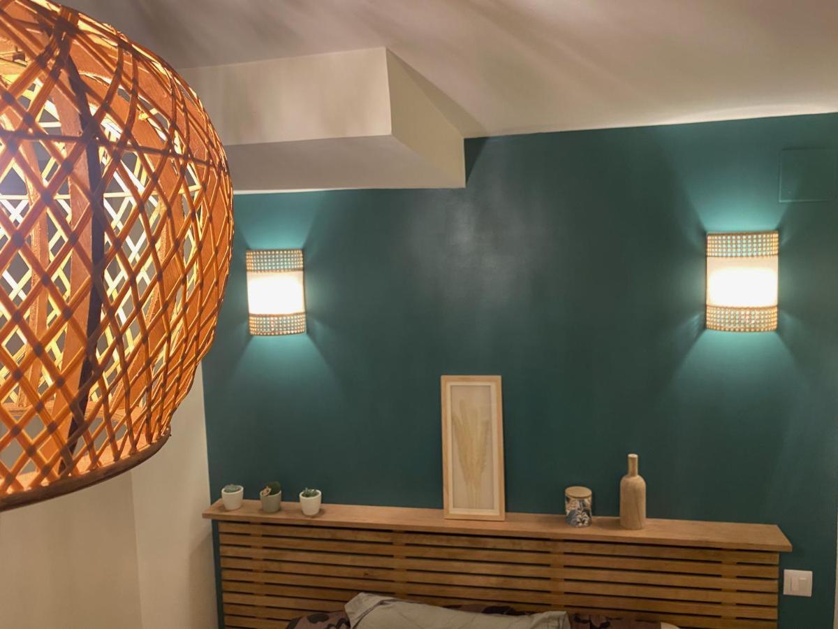 Exceptionnel ! Superbe Appartement Refait A Neuf En Rez-De-Chaussee Avec Parking Prive กัสทร์ ภายนอก รูปภาพ